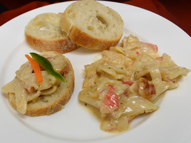 Crab Dip with Sliced Baguettes
